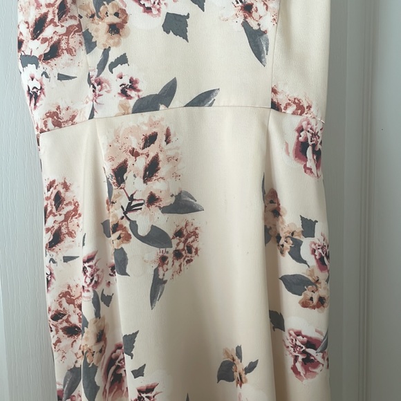 ⚡️3 DRESSES FOR $50⚡️. Beige formal dress short in front longer in the back - Picture 5 of 5